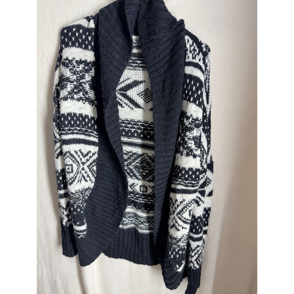 Abercrombie &‎ Fitch Cardigan One Size Black White Fair Isle Aztec Shawl Sweater